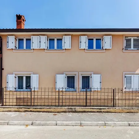Pet Friendly In * Pula